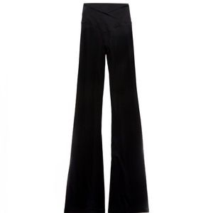 Offline by Aerie Real Me High Waisted Crossover Flare Legging Small Short NWOT